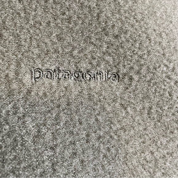 Patagonia Capilene Two Tone Fleece 1/4 Zip Pullover Sweater EUC Size Small - Picture 7 of 12